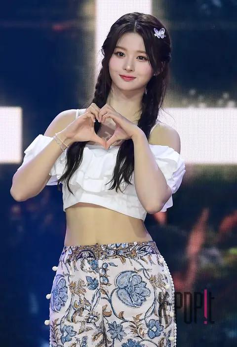 Seol-yun (NMIXX) — Showcase