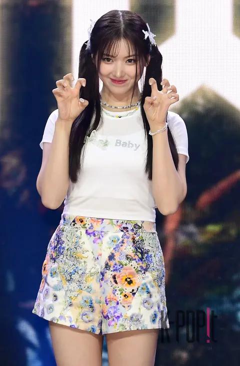 Jiwoo (NMIXX) — Showcase