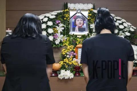 Joint Photography Pool — Late Lee Ji-soo Funeral