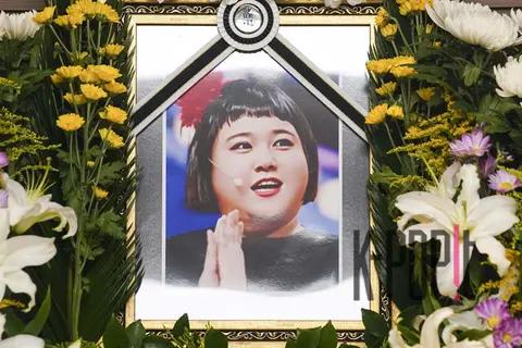 Joint Photography Pool — Late Lee Ji-soo Funeral