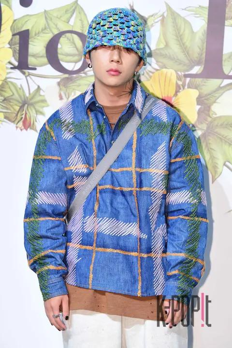 Woo Won-jae — Launch