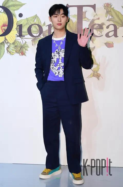 Choi Hyun-wook — Launch