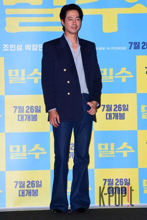Jo In-sung — Smugglers Press Screening