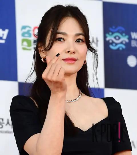 Song Hye-kyo — Blue Dragon Awards