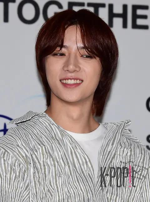 Beomgyu (TXT) — TXT Lost the Weather Stage Greeting