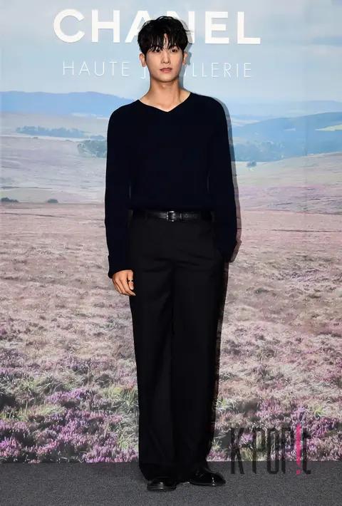Park Hyungsik — Launch