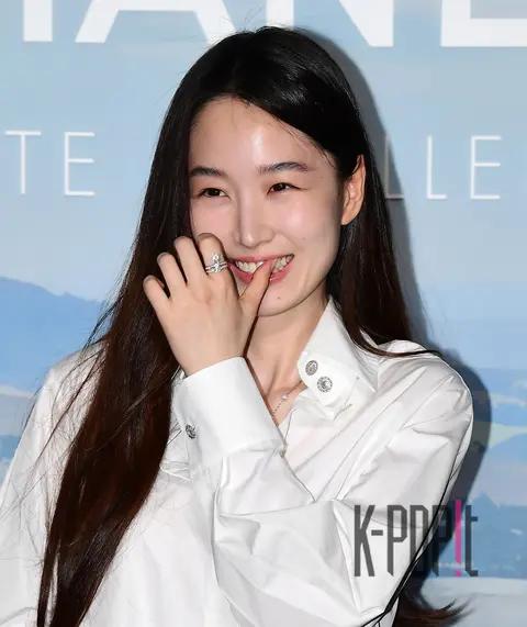 Won Ji-an — Launch