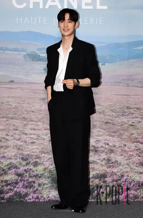 Lee Je-hoon — Launch