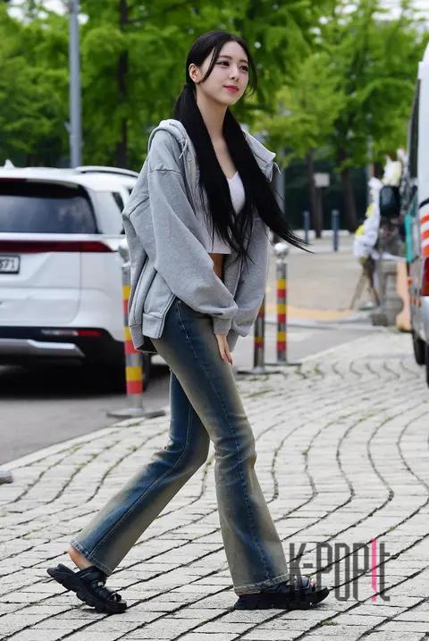 YUNA (ITZY) — Arrival
