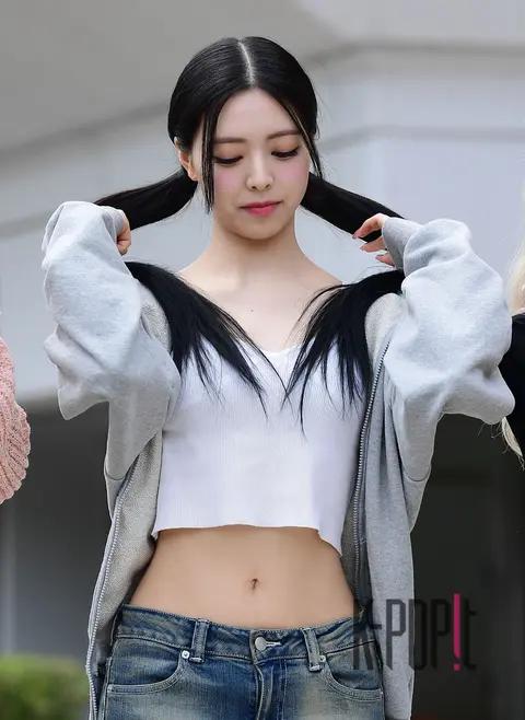 YUNA (ITZY) — Arrival
