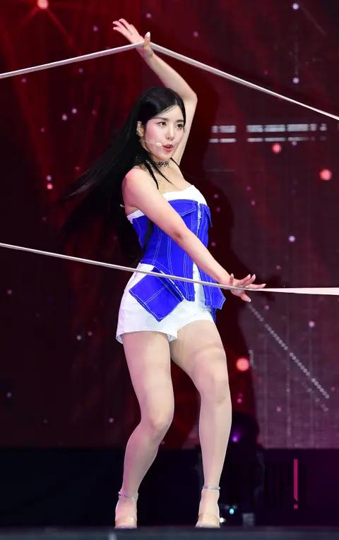 Kwon Eun-bi — Showcase