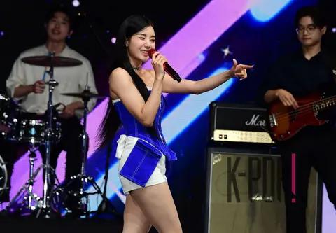 Kwon Eun-bi — Showcase
