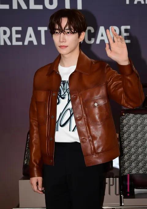 Lee Junho — Launch