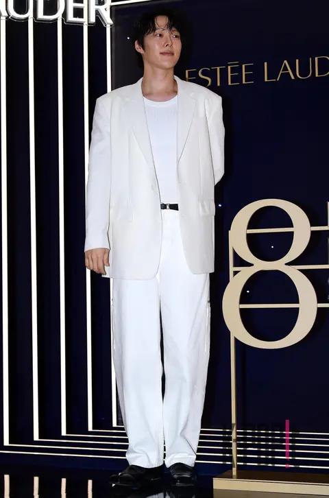 Jang Ki-yong — Launch