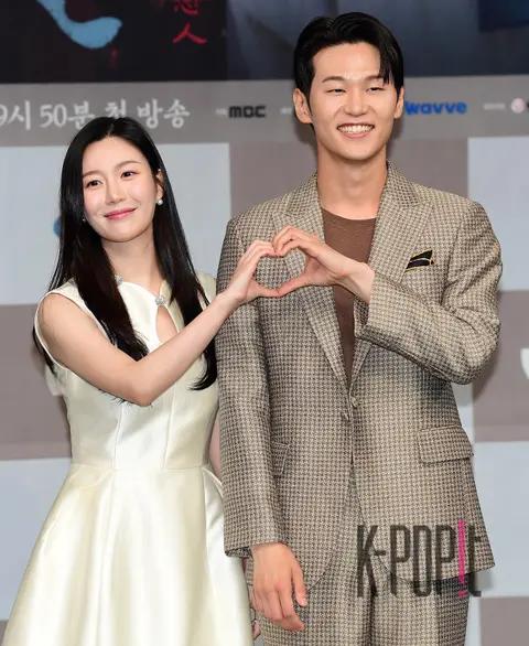 Lee Da-in, Lee Hak-joo — Lovers Production Briefing