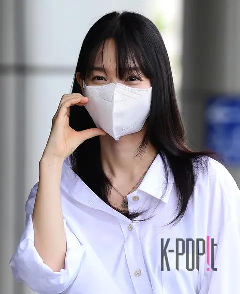 Shin Min-a — Airport