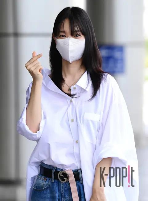 Shin Min-a — Airport