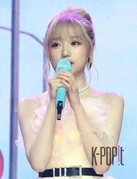 Jo Yu-ri — Showcase
