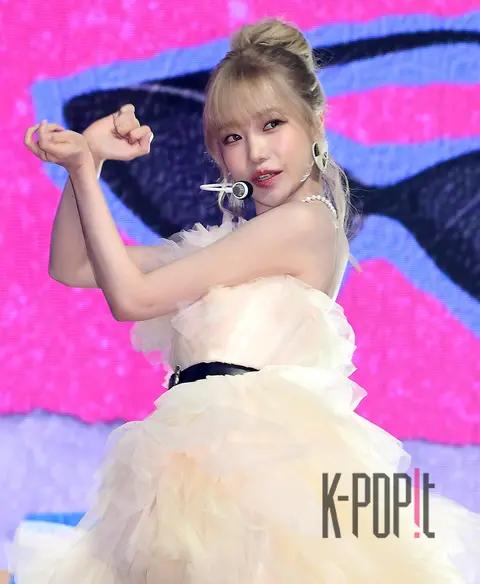 Jo Yu-ri — Showcase
