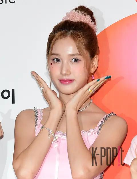 J (STAYC) — K Global Heart Dream Awards Red Carpet