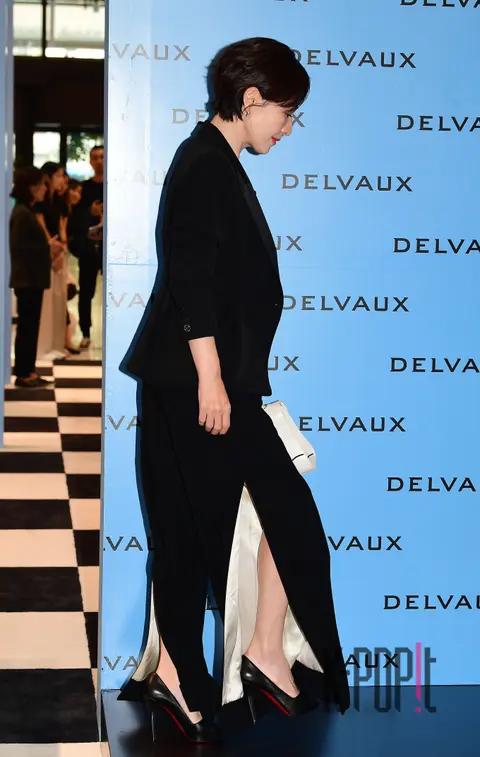 Lee Mi-yeon — Launch