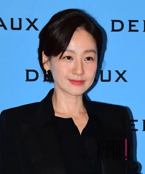 Lee Mi-yeon — Launch
