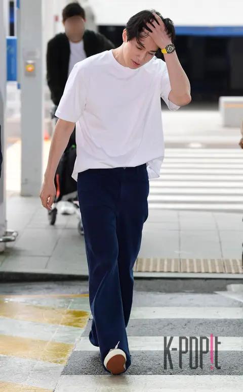 Lee Dong-wook — Airport
