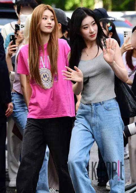 Yeji (ITZY), Chae-ryeong — Music Bank Arrival