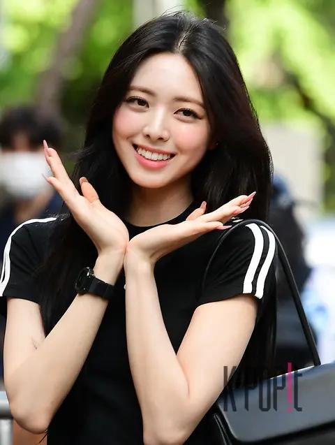 YUNA (ITZY) — Music Bank Arrival
