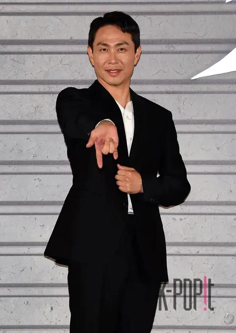 Oh Jung-se — Cobweb Production Report