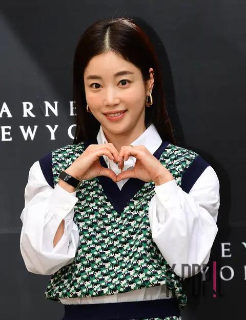 Ki Eun-se — Launch