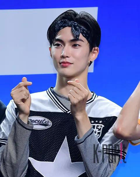 Seung-han (RIIZE) — Showcase