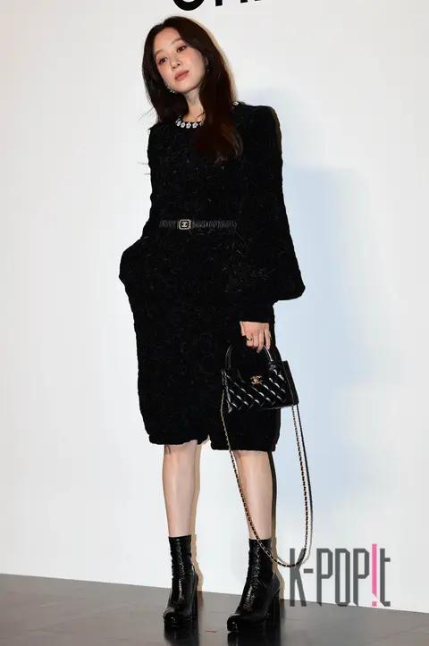Jeong Ryeo-won — Launch