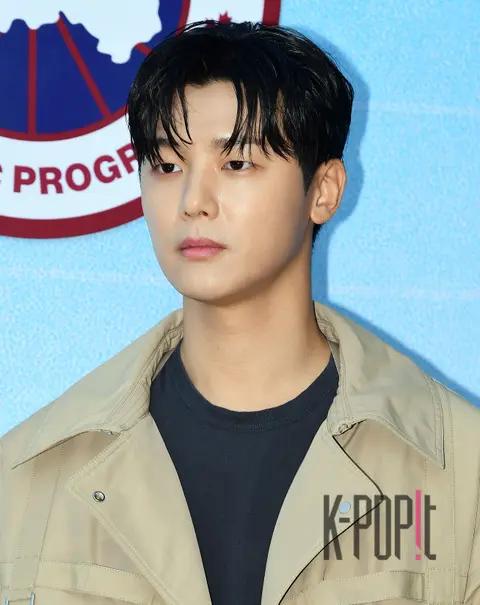 Kang Min-hyuk — Launch