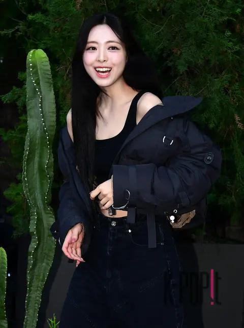 YUNA (ITZY) — Launch