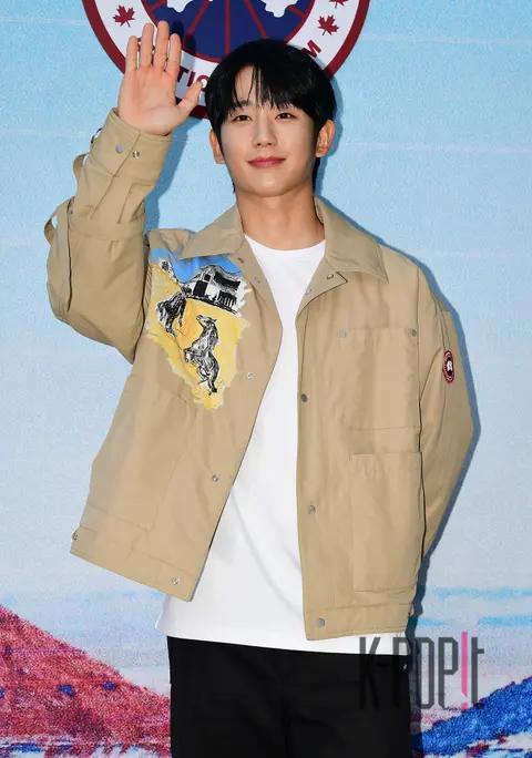 Jung Hae-in — Launch
