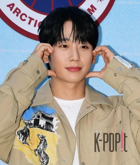 Jung Hae-in — Launch