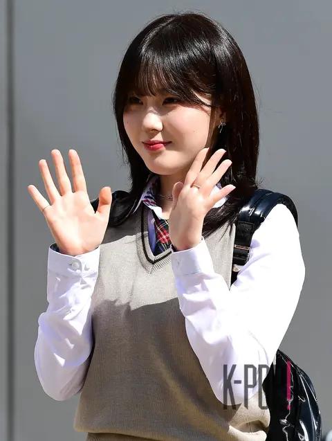Chaehyun (Kep1er) — Ask Us Anything Arrival