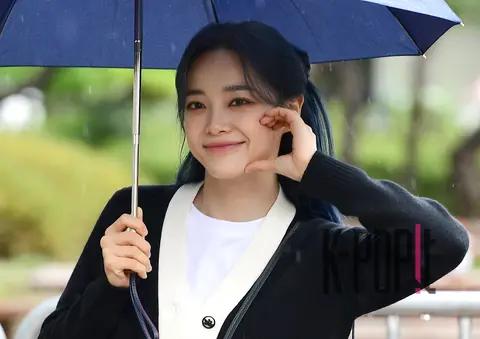 Kim Se-jeong — Music Bank Arrival