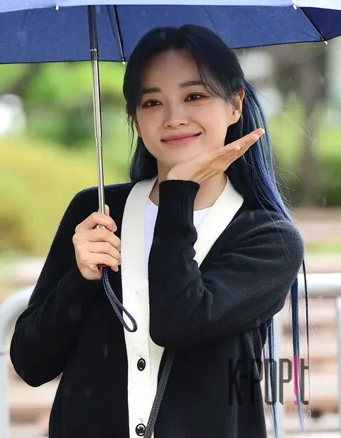 Kim Se-jeong — Music Bank Arrival
