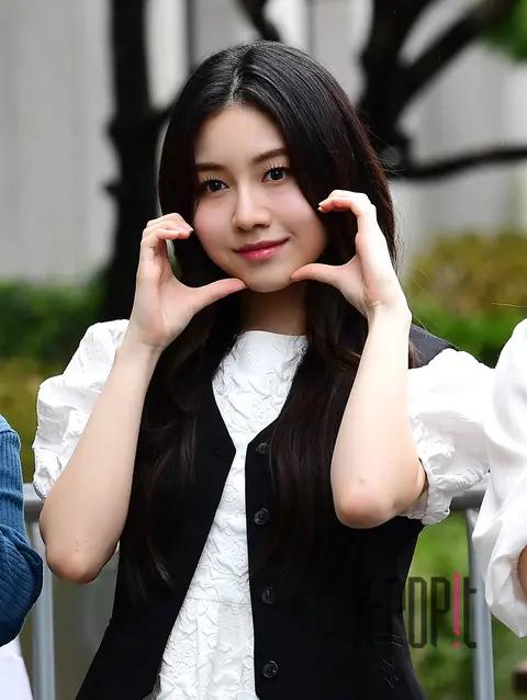 Dahyun (Rocket Punch) — Music Bank Arrival