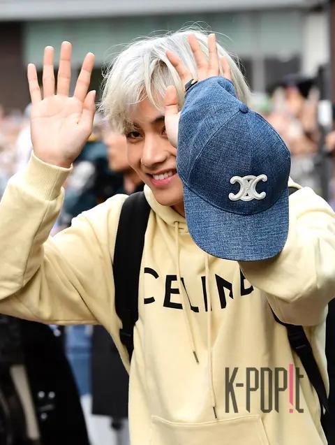 V (BTS) — Music Bank Arrival