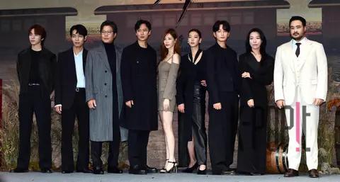 Kim Nam-gil, Seohyun, Yoo Jae-myung, Lee Hyun-wook, Lee Ho-jung, Kim Do-yun, Lee Jae-gyun, Cha Yeop, Cha Chung-hwa — Thieves Blade Sound Production Briefing