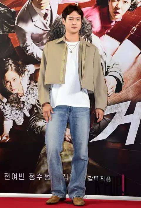 Koh Kyung-pyo — Cobweb VIP Premiere
