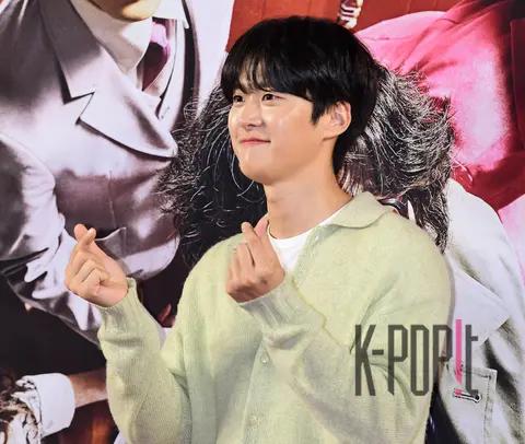 Gong Myung — Cobweb VIP Premiere