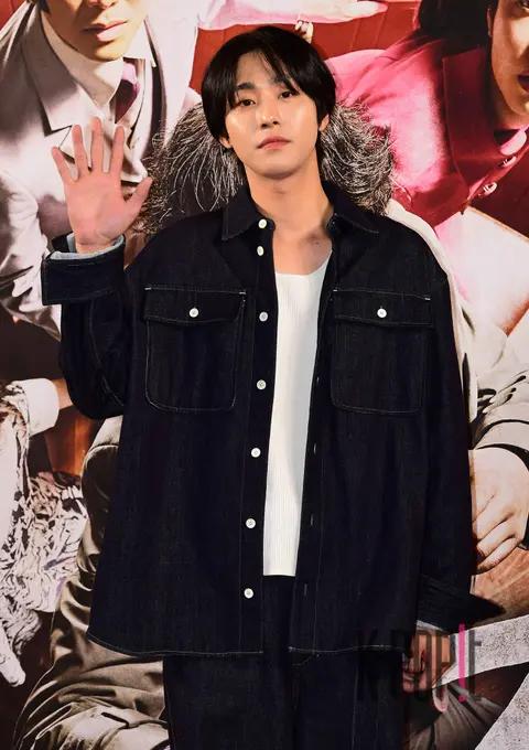 Ahn Hyo-seop — Cobweb VIP Premiere