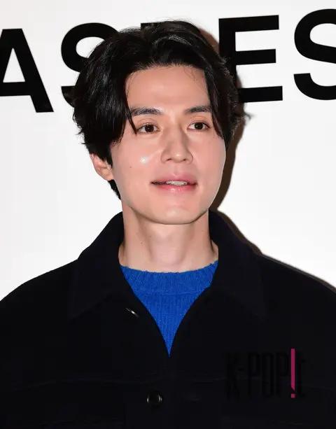 Lee Dong-wook — Launch