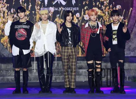 TXT — Showcase