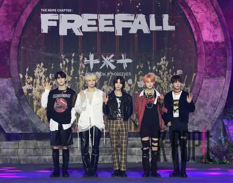 TXT — Showcase