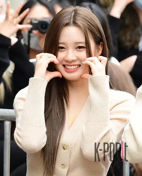 Na-young (Light Sum) — Music Bank Arrival